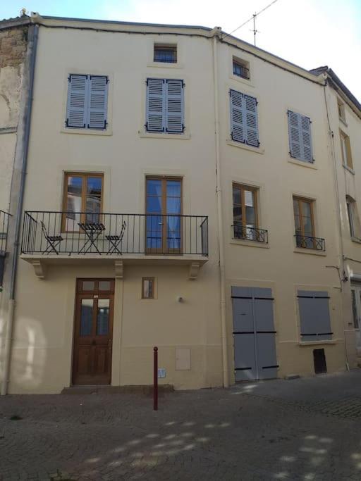 Maison De Ville Vic-le-Comte Exterior photo